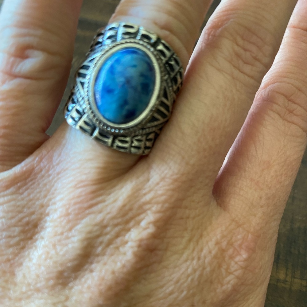 Blue stone ring